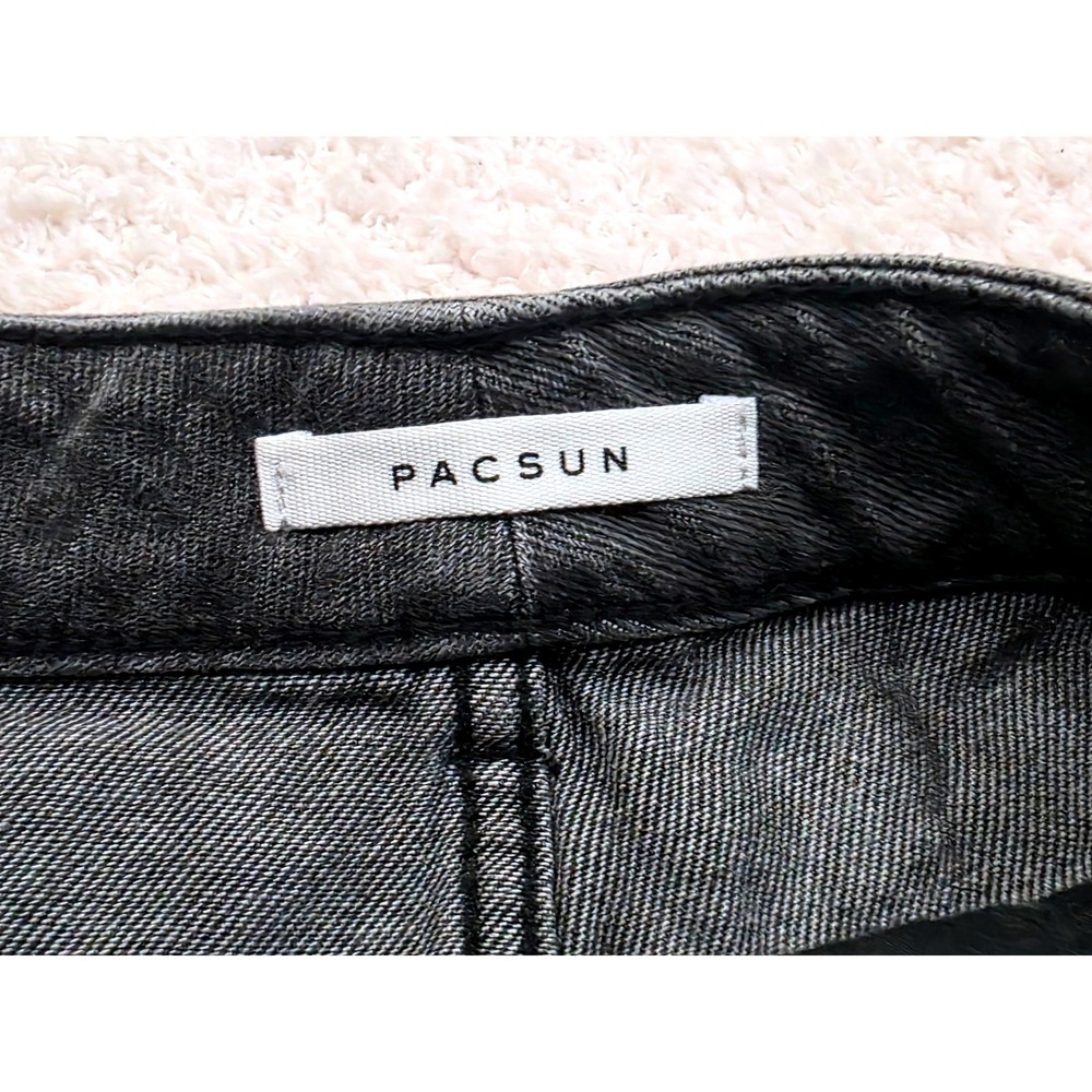 PacSun Womens Distressed Mom Shorts High Rise Faded Black Raw Hem Size 26 - Picture 7 of 9